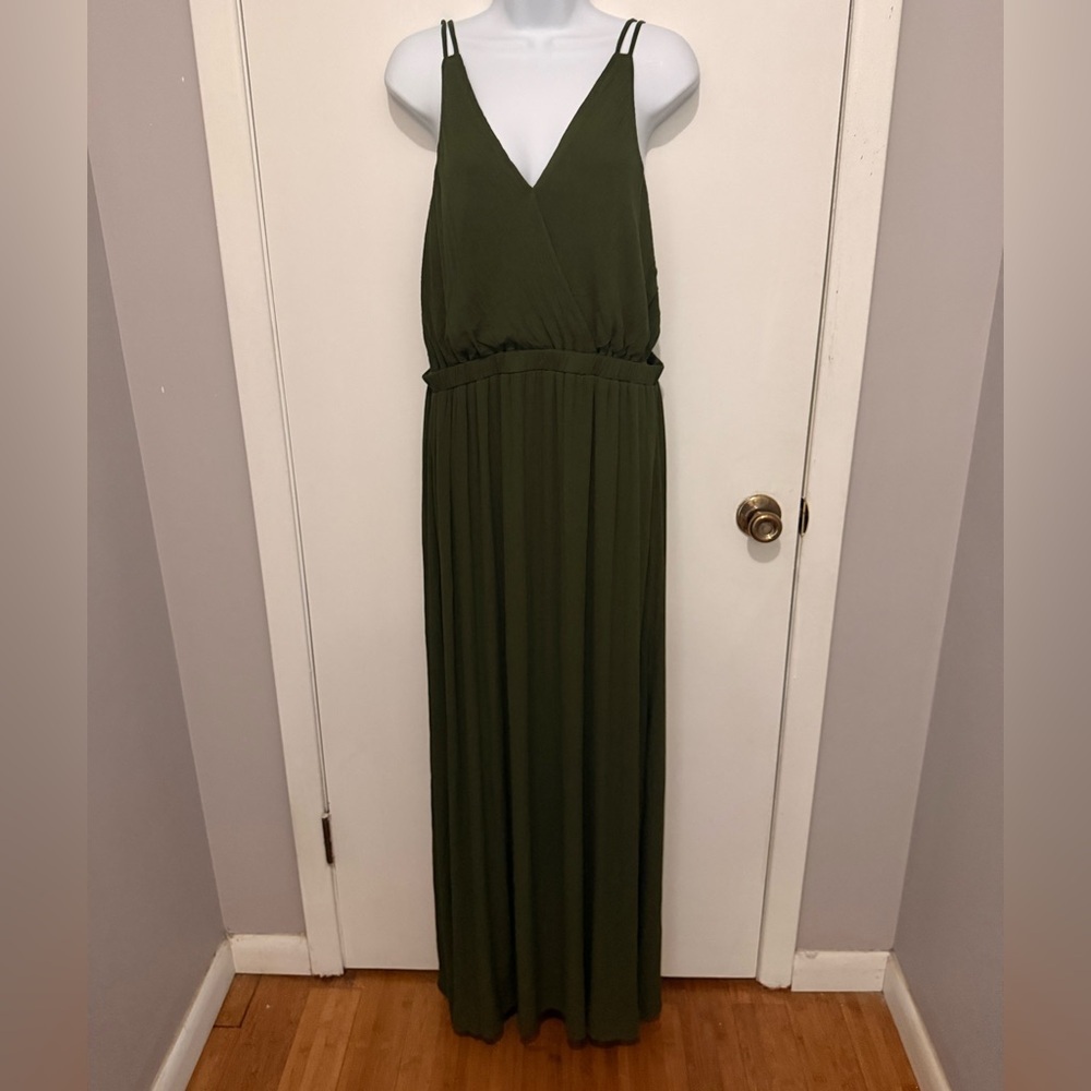 Lulu's Lost in Paradise Olive Green Maxi Dress L